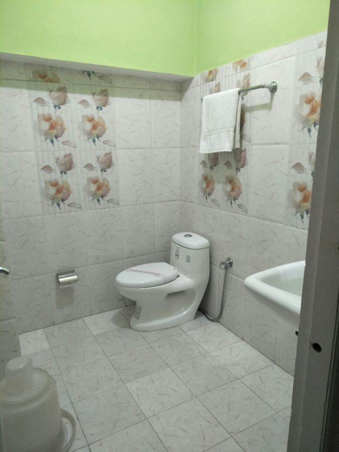 Hotel Mansarovar Banjār Екстериор снимка